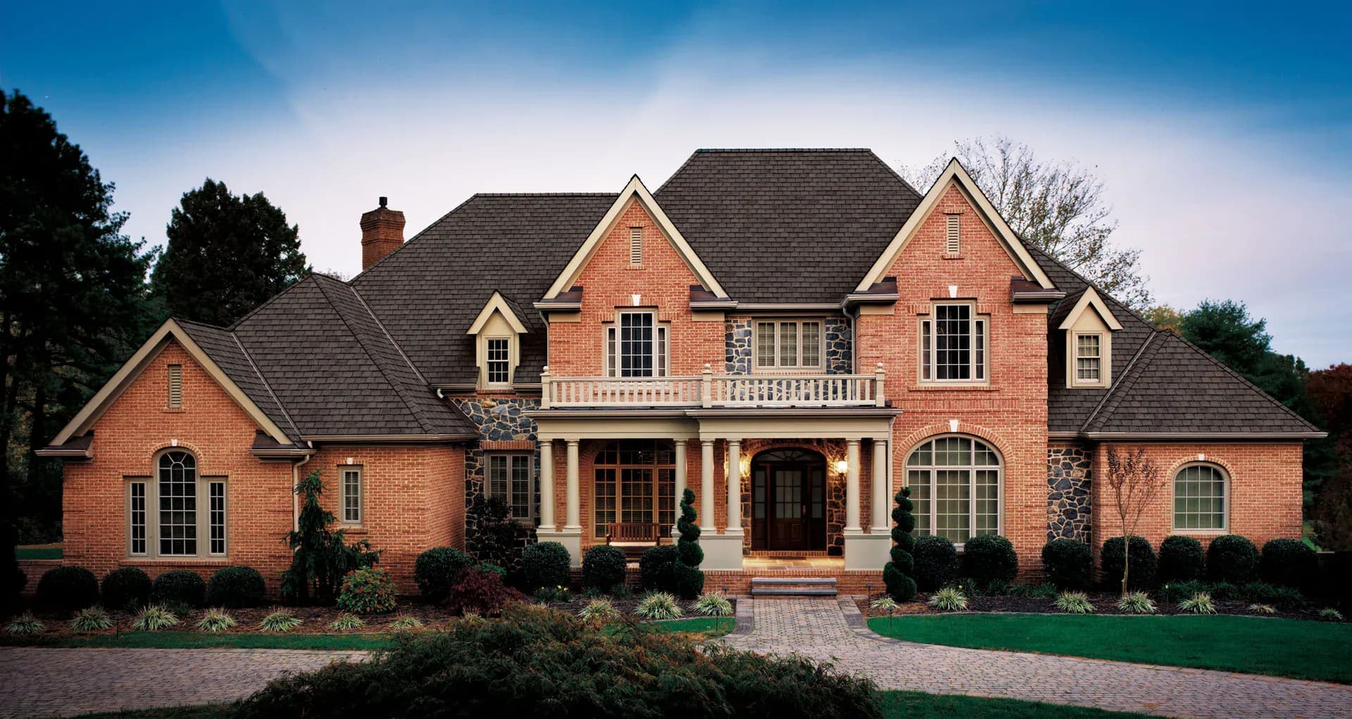 Choosing the Right Roofing Material for Your Home